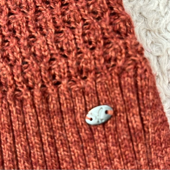 American Eagle Outfitter Rust Colored crew neck lightweight sweater size small - Picture 12 of 12